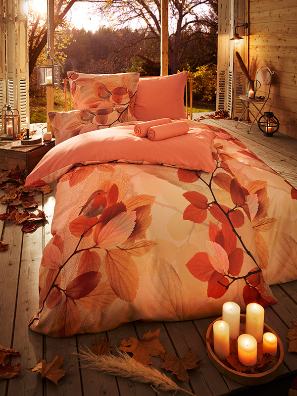 Woontextiel en decoraties in herfstsferen
